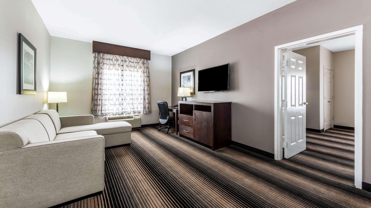 Photo of Bedroom in Orange
