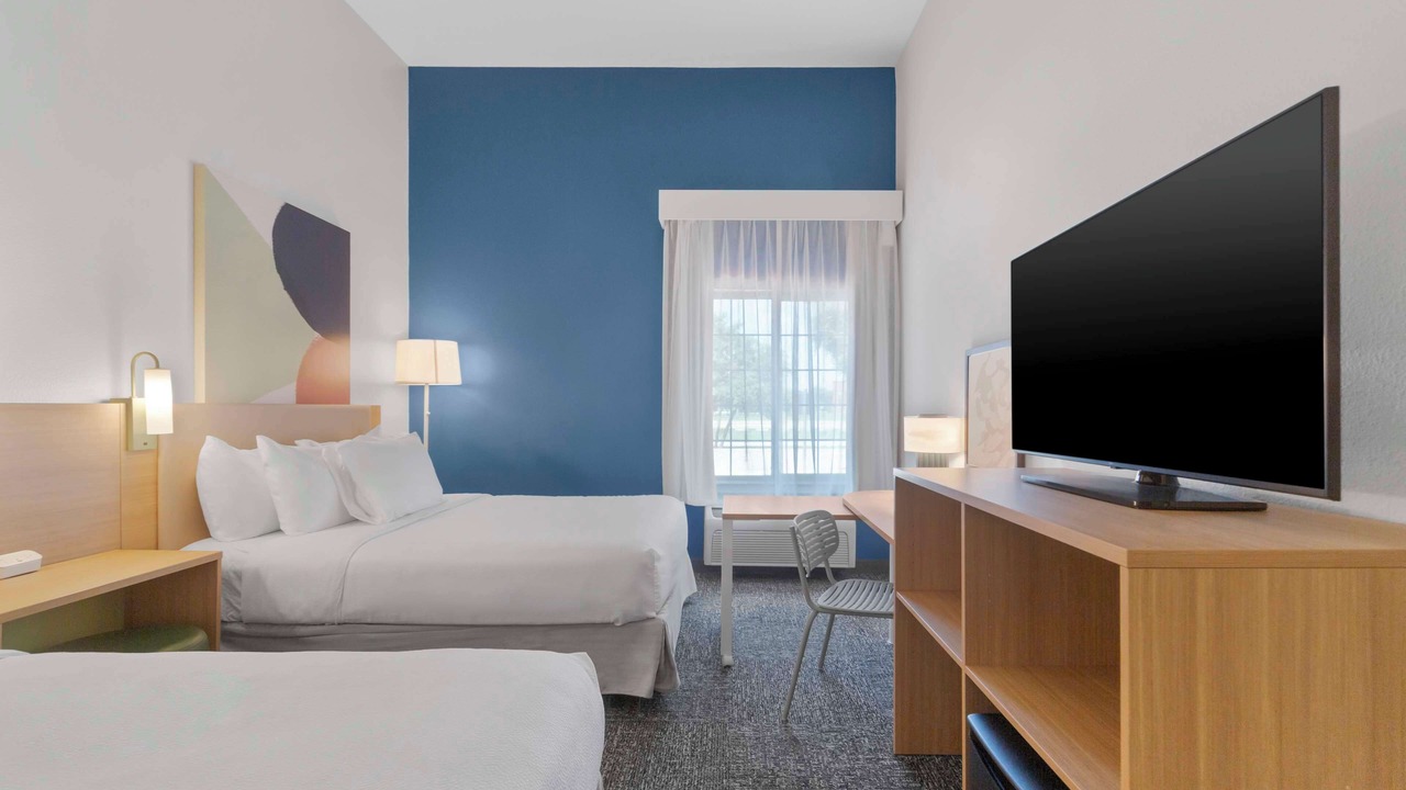 Photo of Bedroom in Far North Central