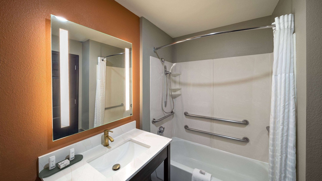 Photo of Bathroom in Olathe