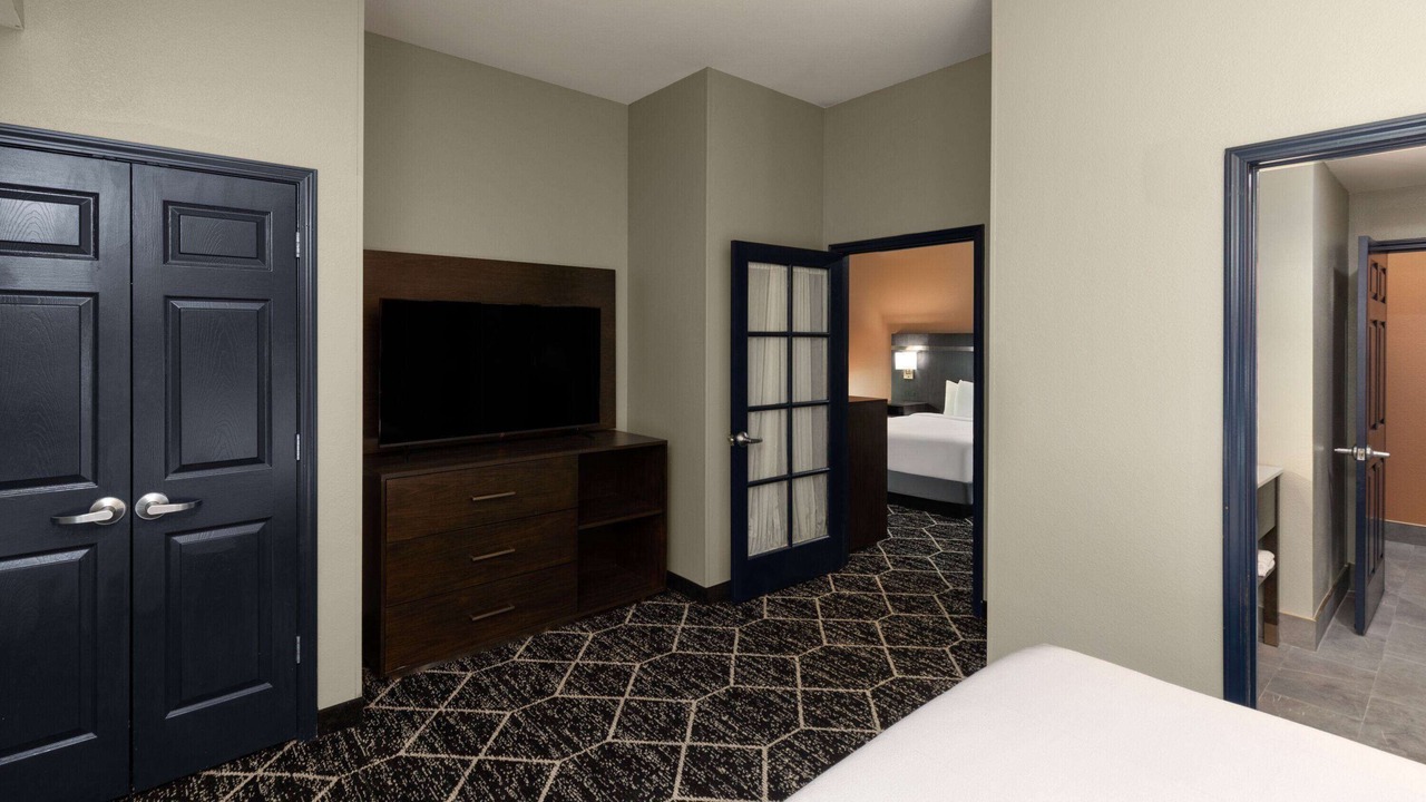 Photo of Bedroom in Olathe