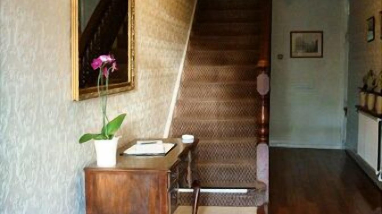 Photo of Others in Hoole