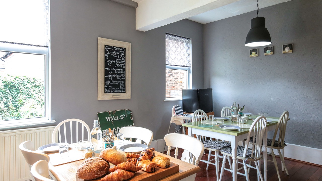 Photo of Others in Hoole