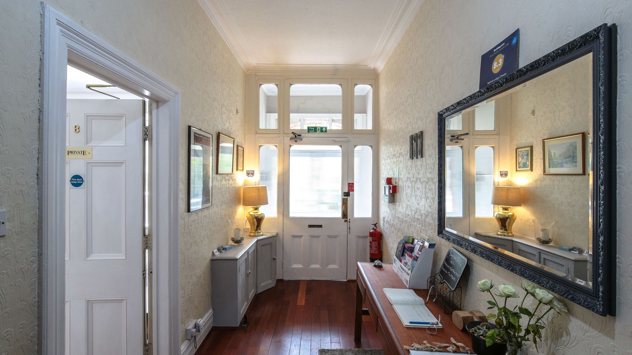 Photo of Others in Hoole