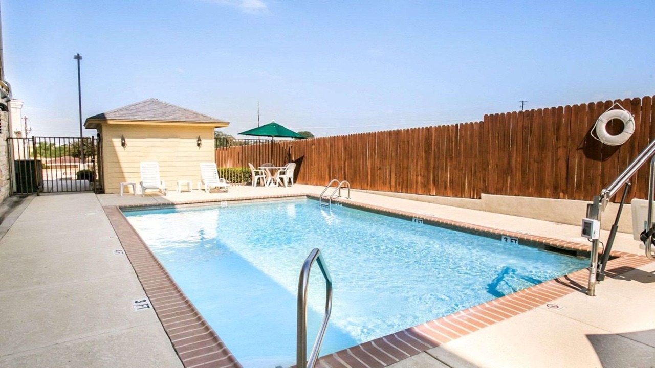 Photo of Outdoor in Gonzales