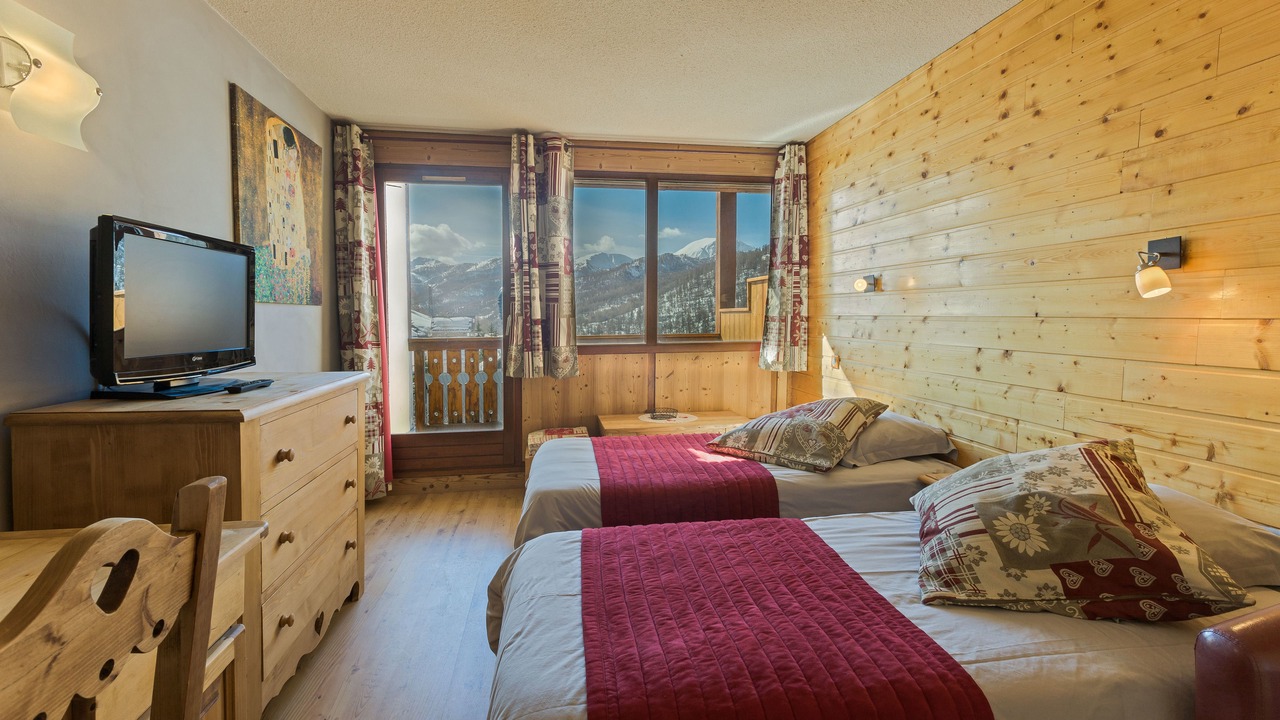 Photo of Bedroom in Allos