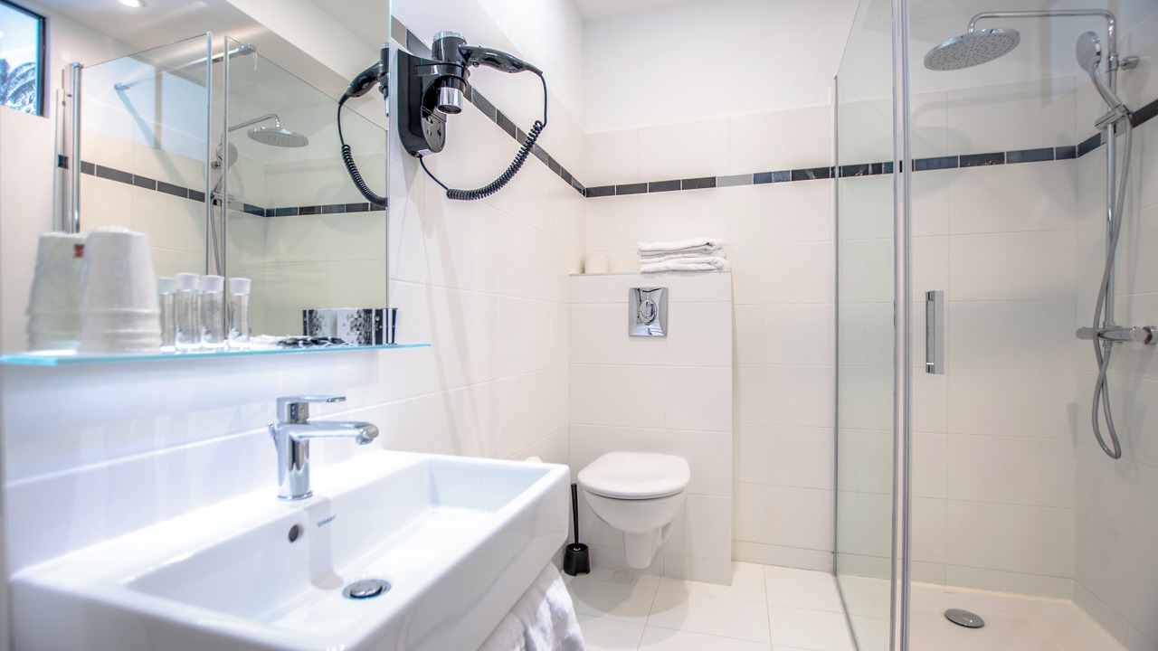 Photo of Bathroom in Sainte-Maxime City Centre