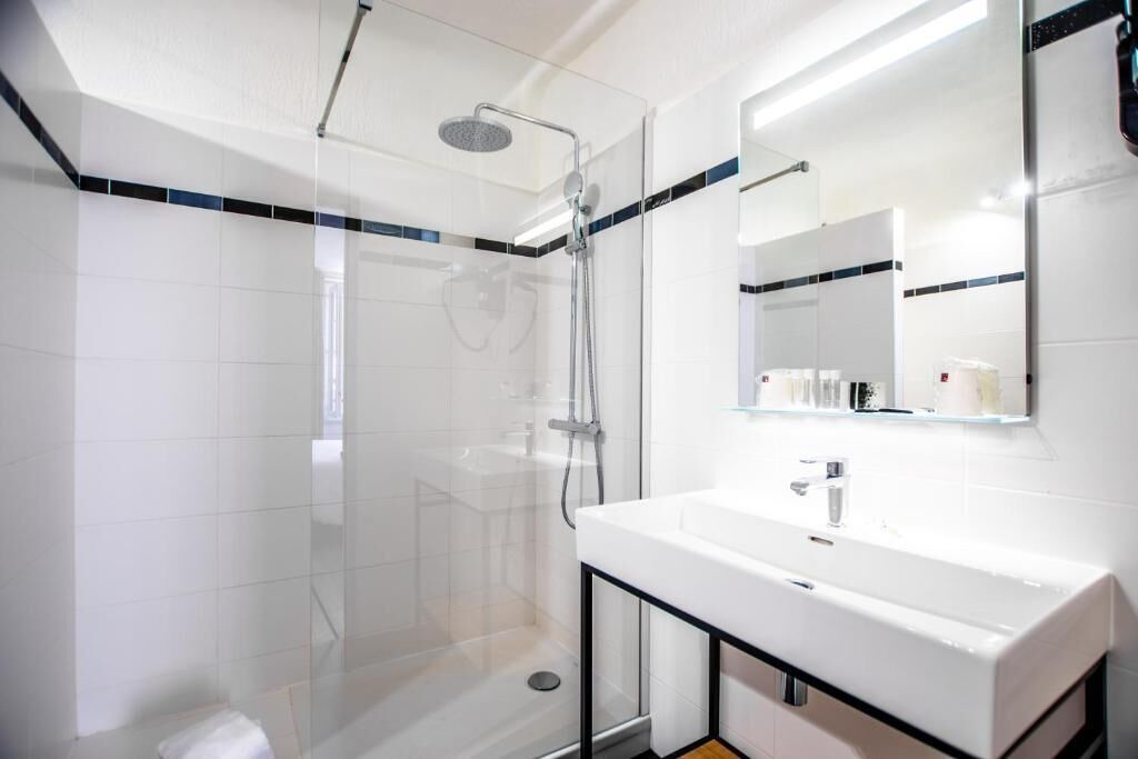 Photo of Bathroom in Sainte-Maxime City Centre