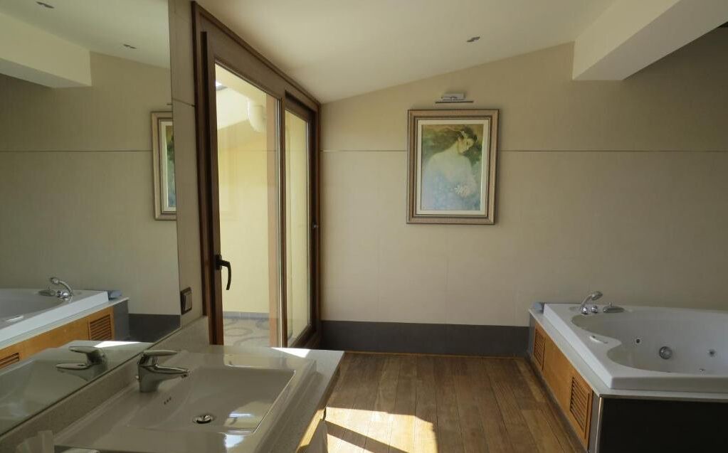 Photo of Bathroom in San Adrian