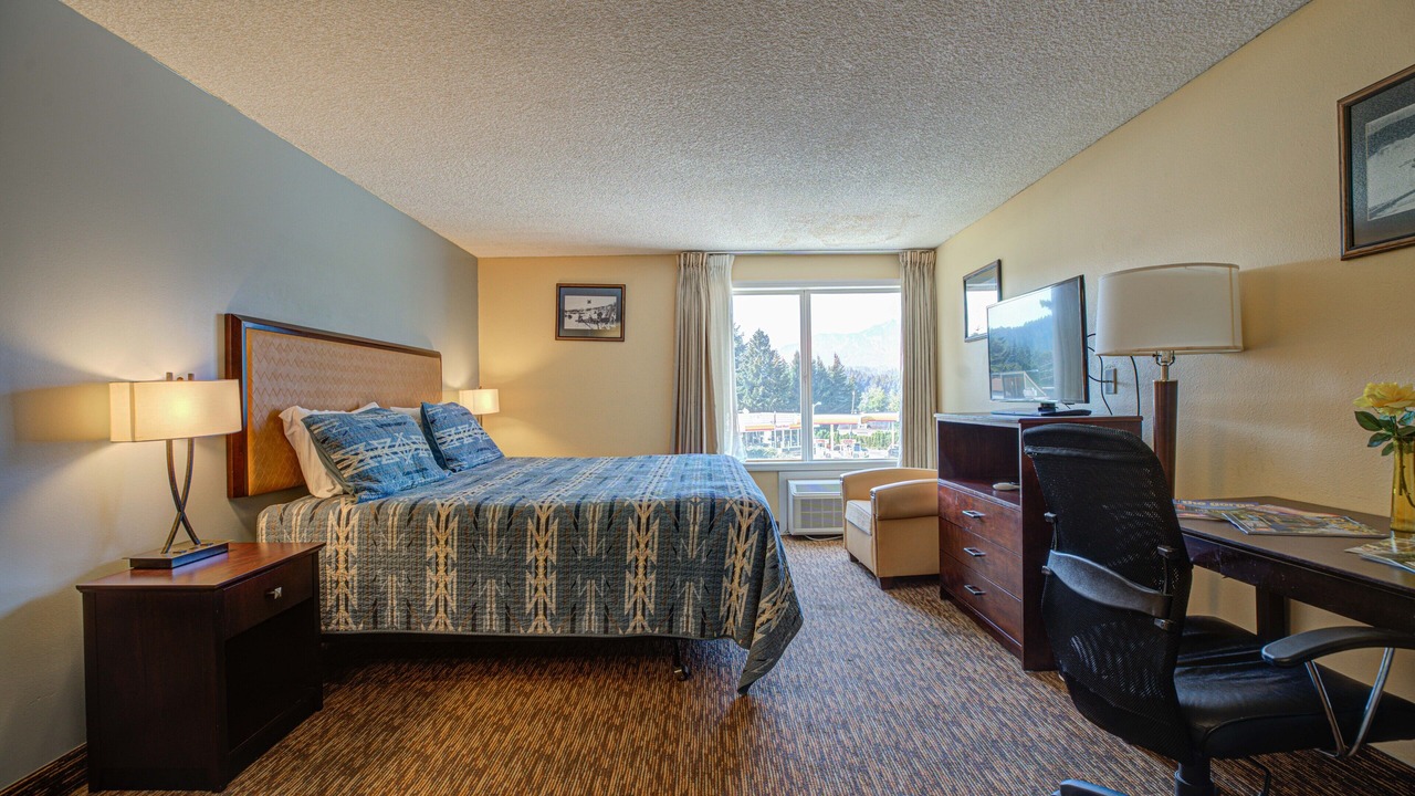 Photo of Bedroom in Cascade Locks