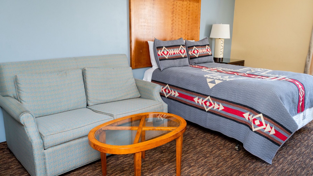 Photo of Bedroom in Cascade Locks