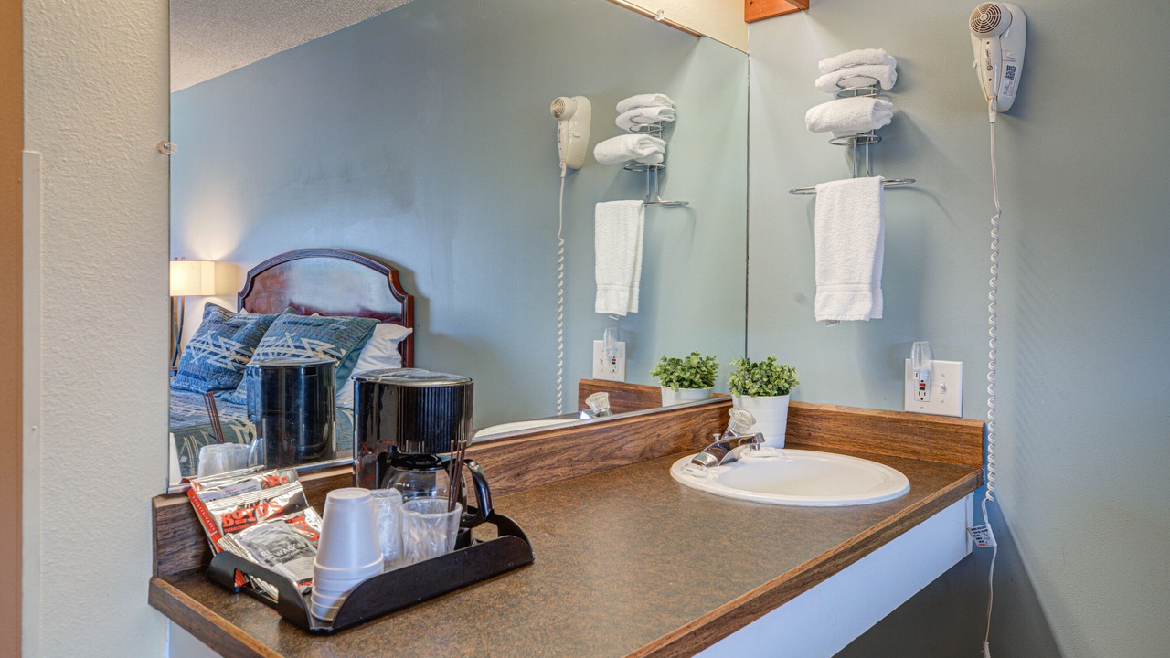 Photo of Bedroom in Cascade Locks
