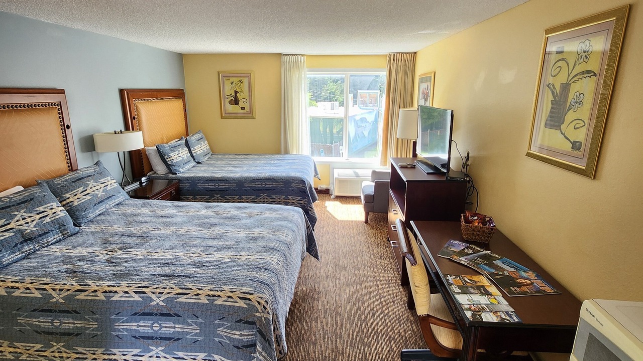 Photo of Bedroom in Cascade Locks
