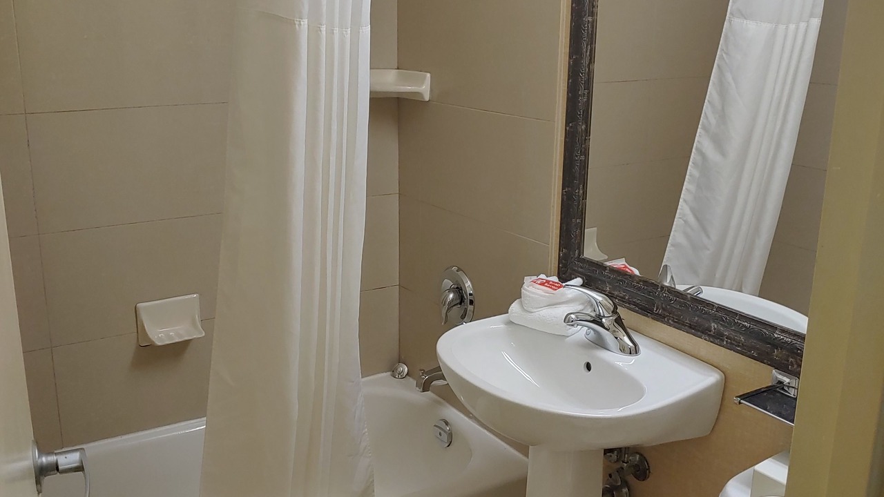 Photo of Bathroom in Sunnyside