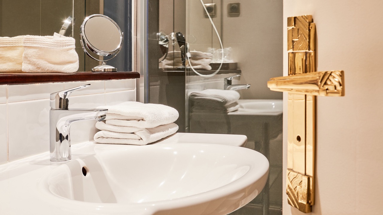 Photo of Bathroom in Courtoisville-Sillon-Moka