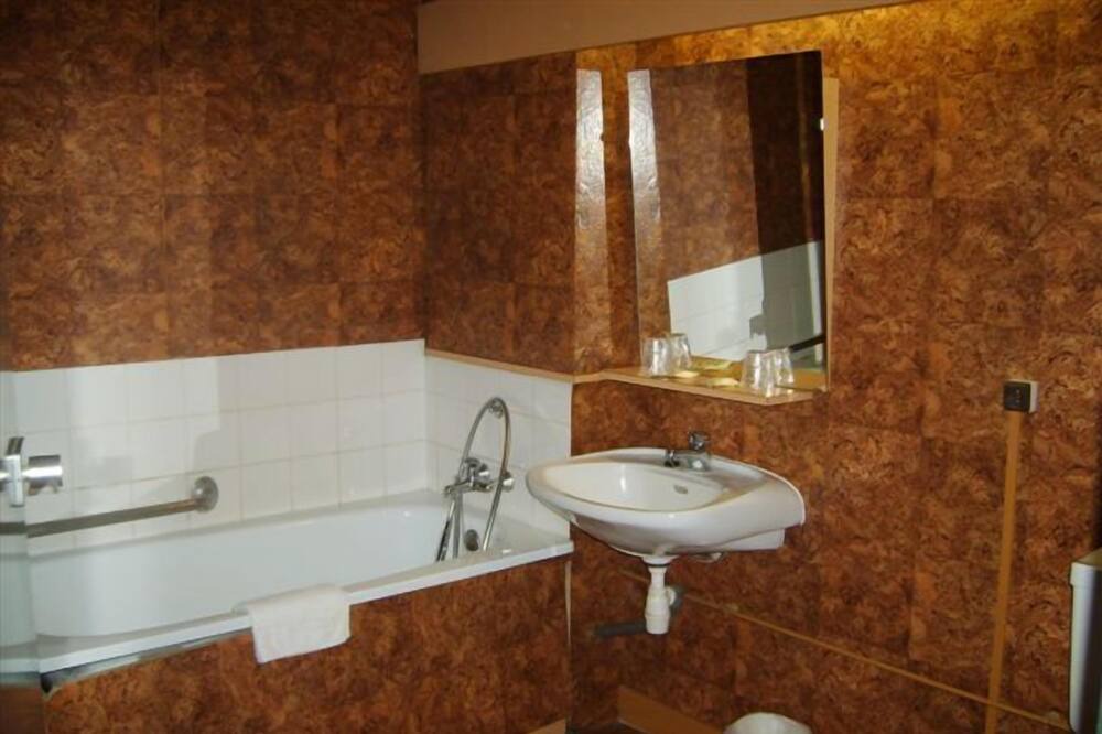 Photo of Bathroom in Appoigny
