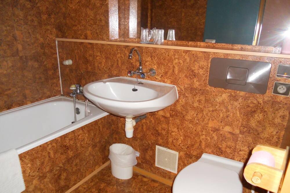 Photo of Bathroom in Appoigny