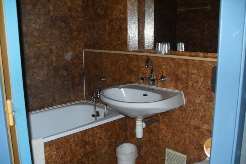 Photo of Bathroom in Appoigny