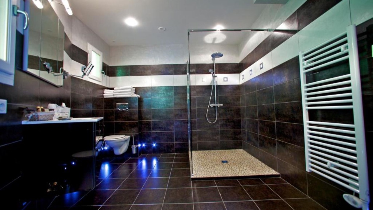 Photo of Others in Beaune