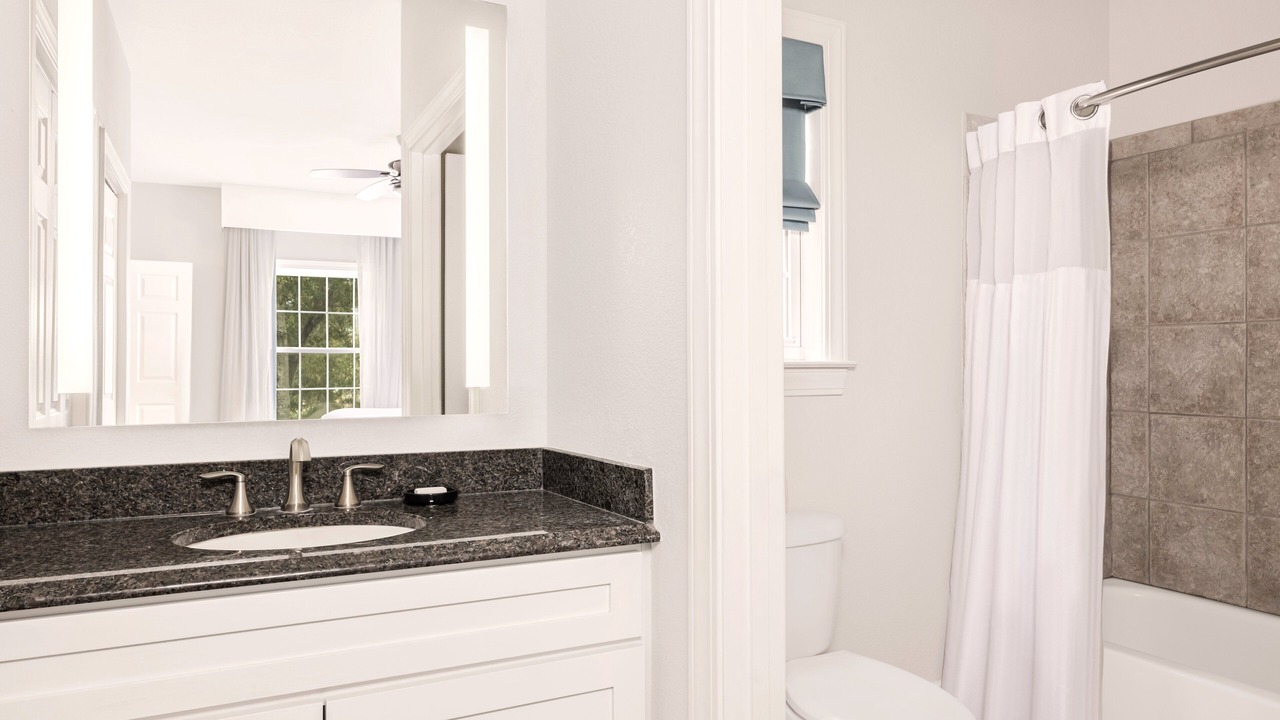 Photo of Bathroom in Ocean Drive