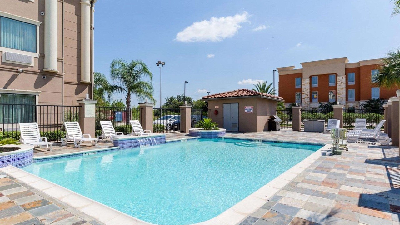 Photo of Outdoor in Winnie