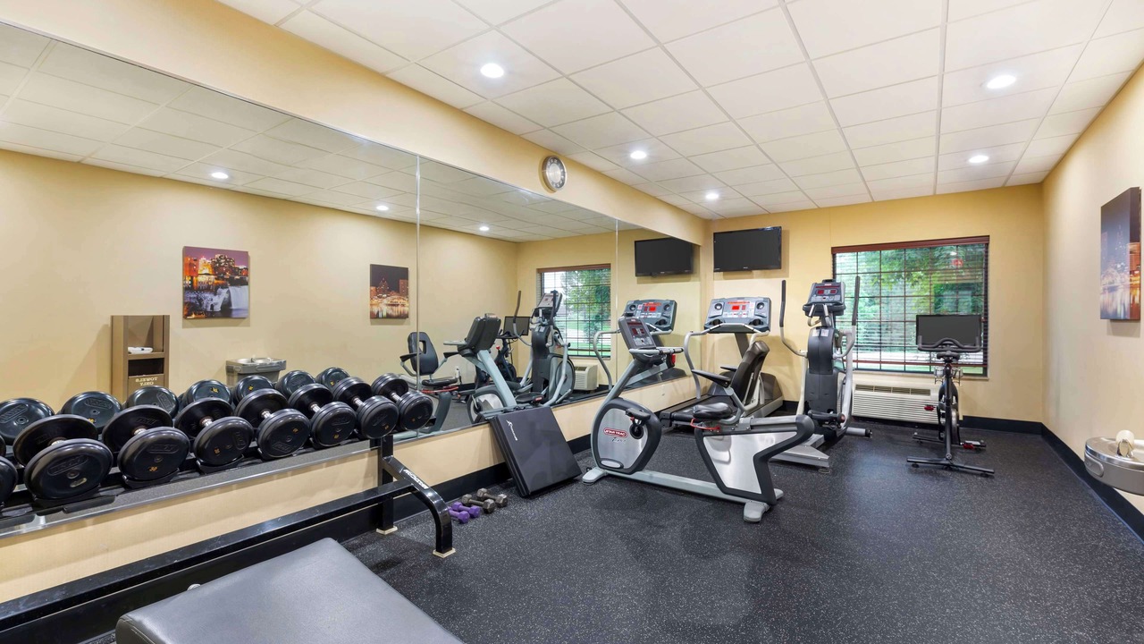 Photo of Others in Victor