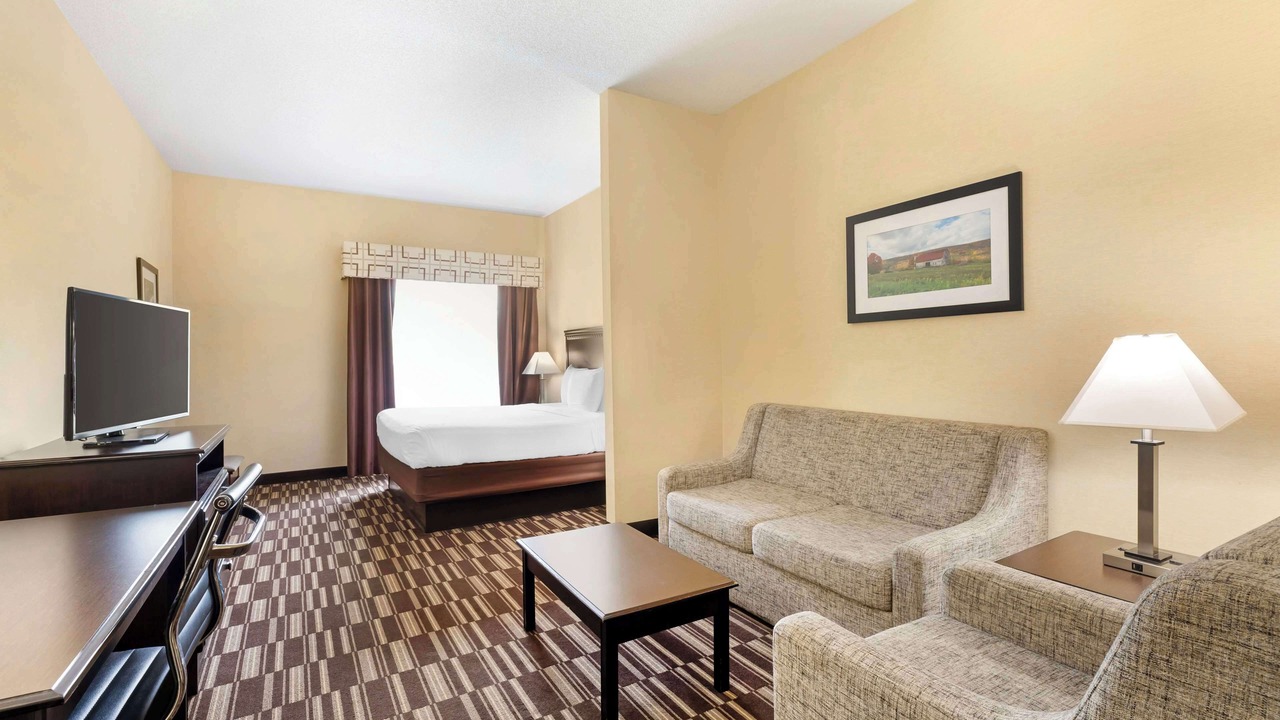 Photo of Others in Victor