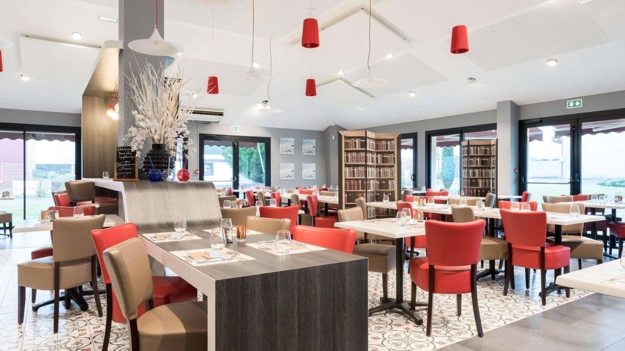 Photo of Others in Segre