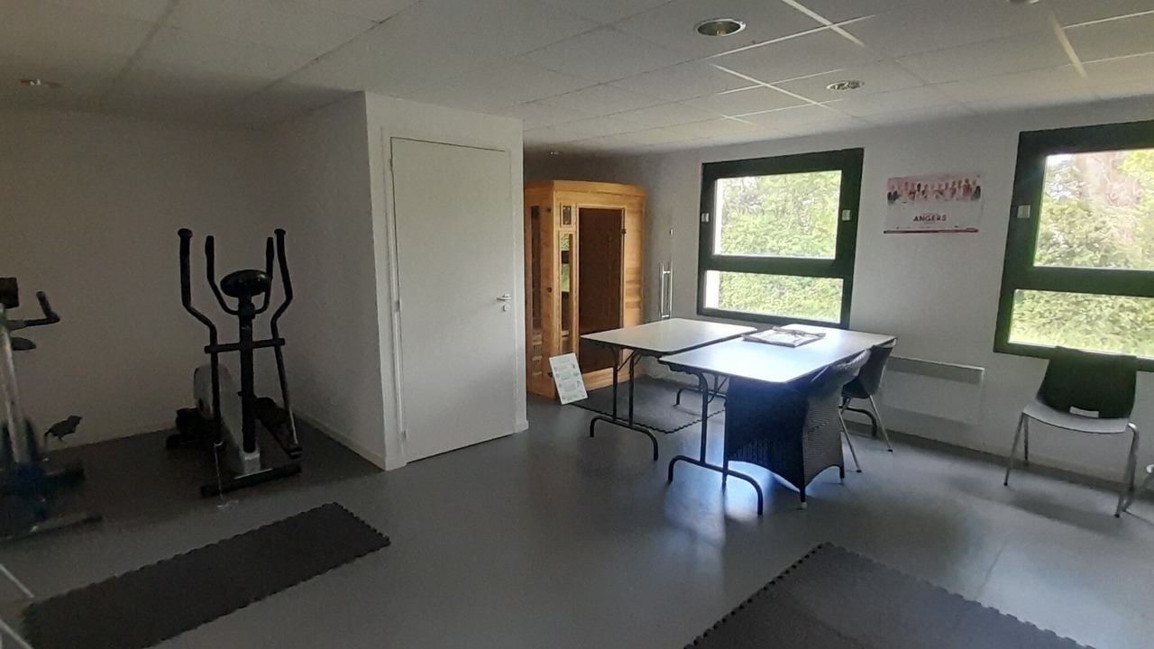 Photo of Others in Segre