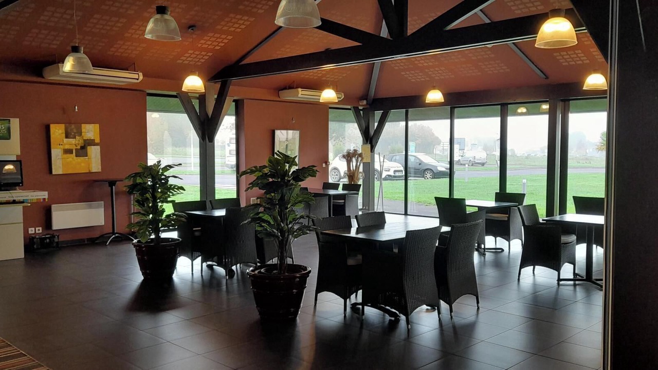 Photo of Others in Segre