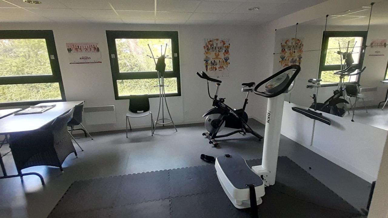 Photo of Others in Segre