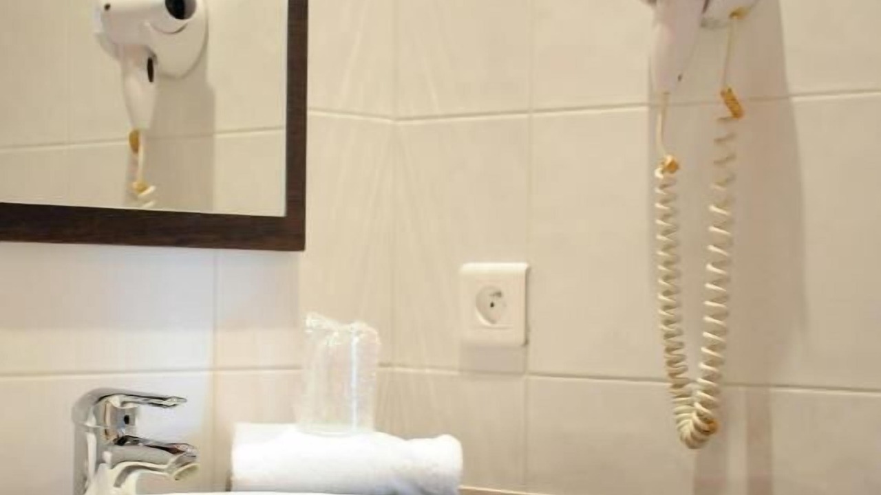 Photo of Others in Segre