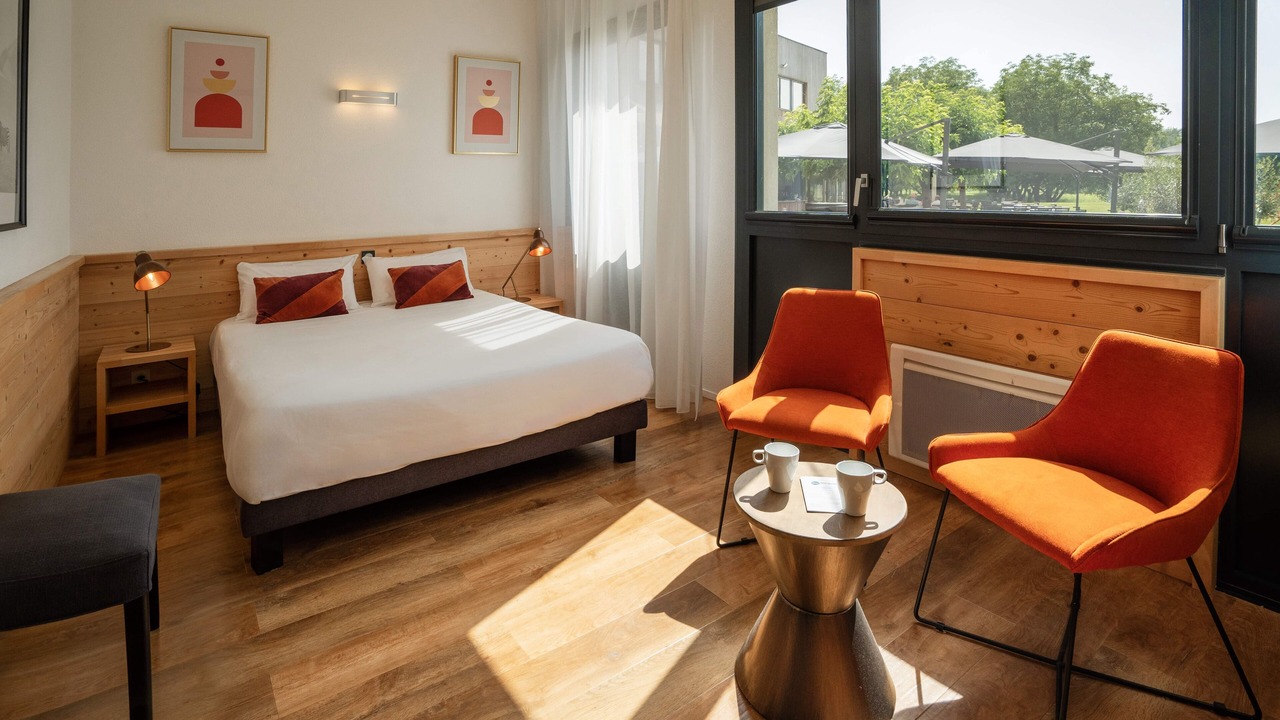 Photo of Bedroom in Pommiers-la-Placette