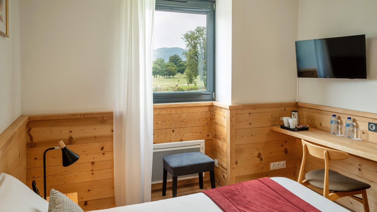 Photo of Bedroom in Pommiers-la-Placette