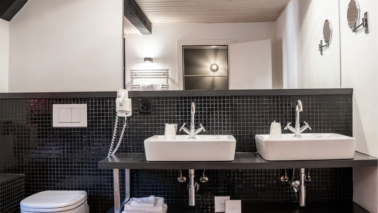 Photo of Bathroom in Montreux