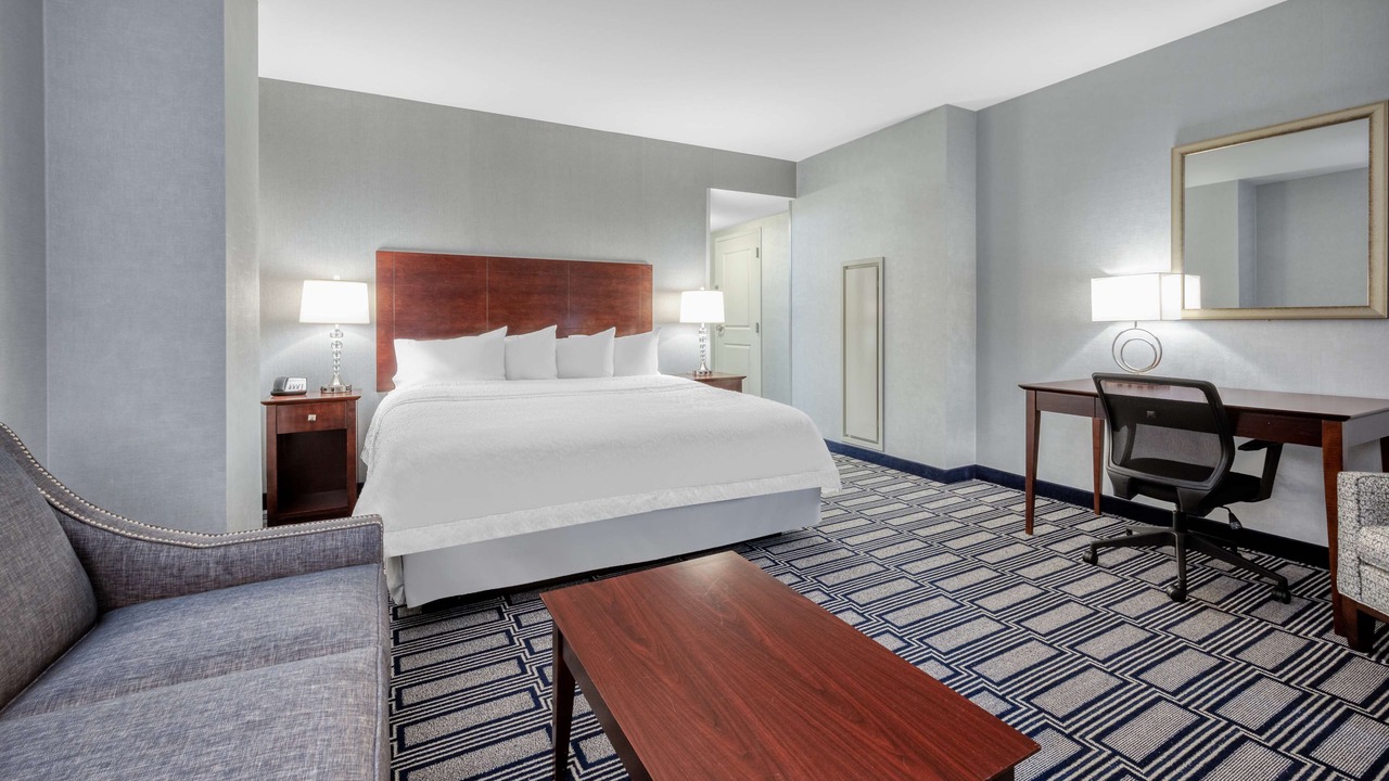 Photo of Bedroom in Downtown