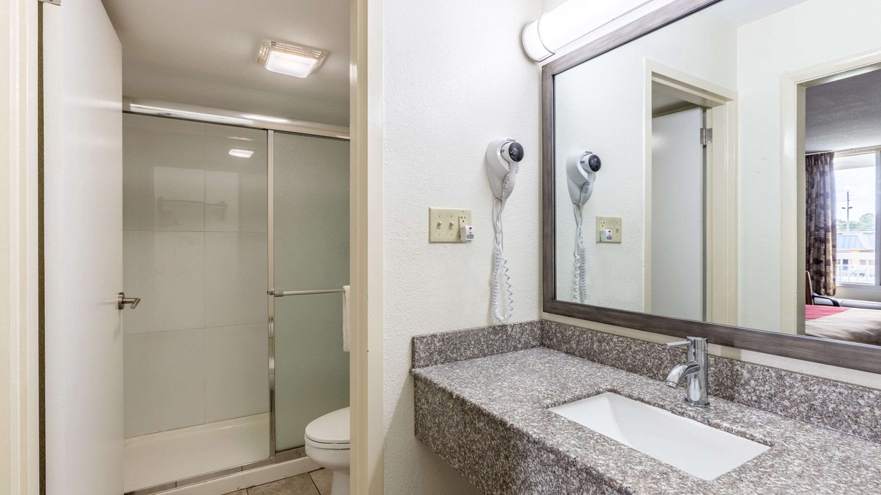 Photo of Bathroom in Thomasville