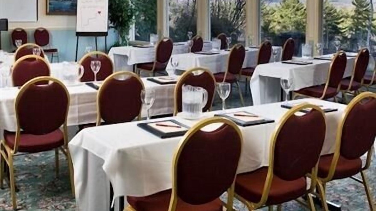 Photo of Others in Hale's Location