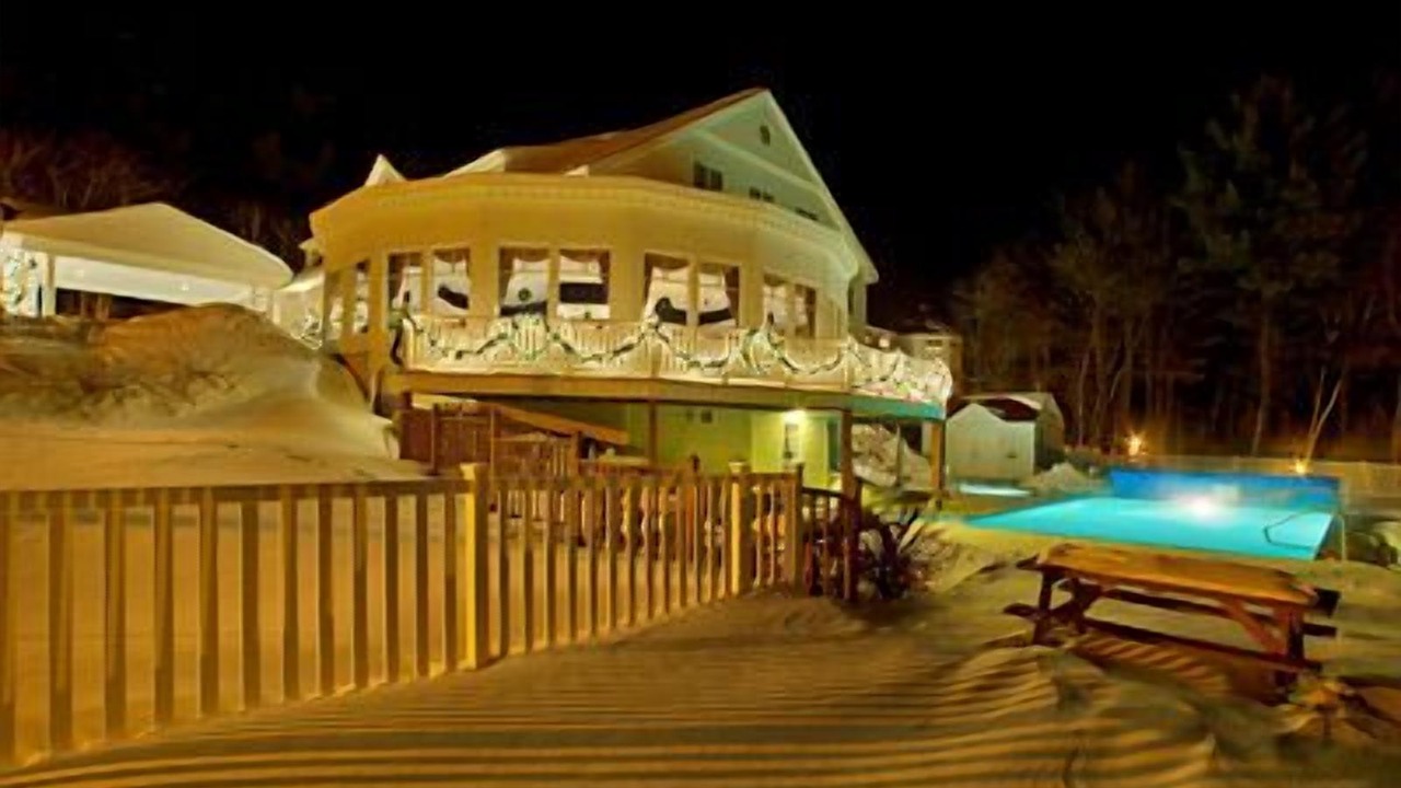 Photo of Outdoor in Hale's Location