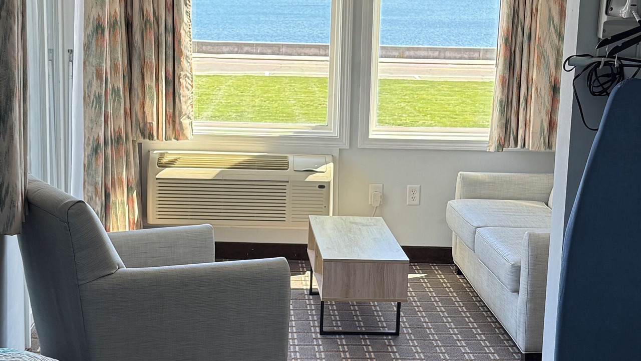 Photo of Others in Narragansett Pier