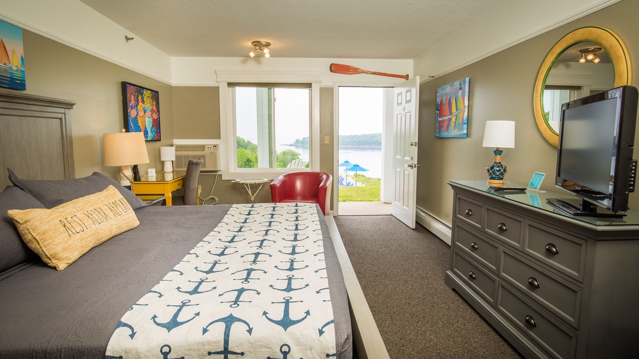 Photo of Bedroom in Glen Cove