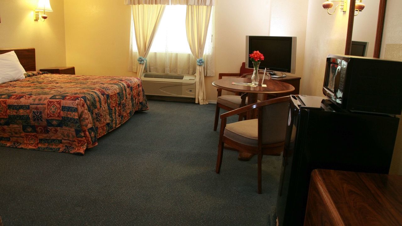 Photo of Livingroom in Claremore