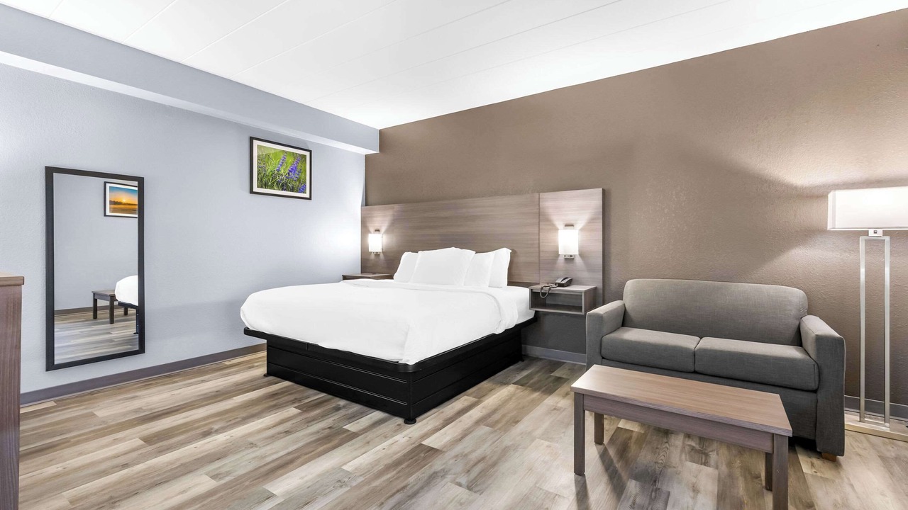 Photo of Bedroom in Lawrenceburg