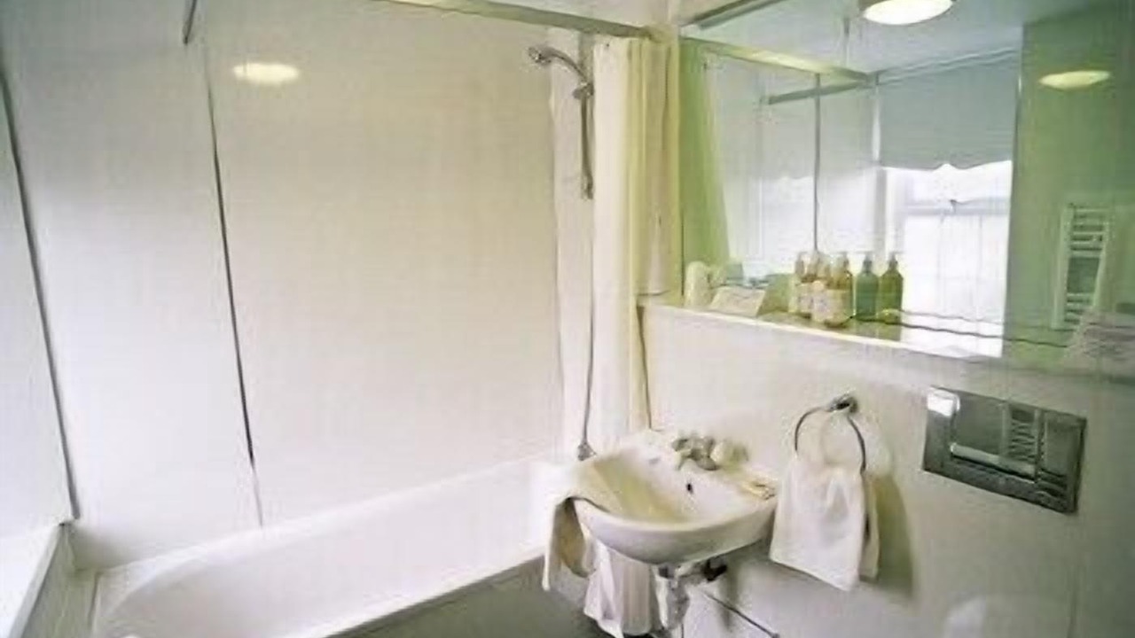 Photo of Others in Wark