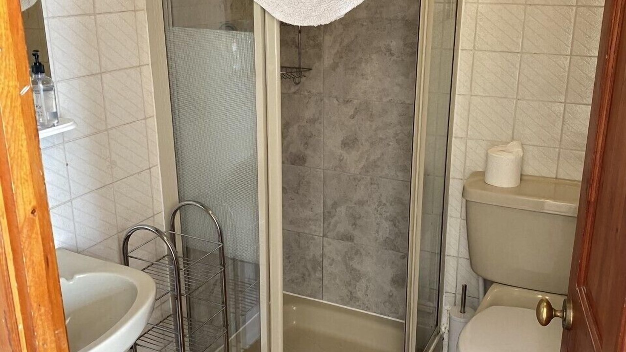 Photo of Others in Hoole