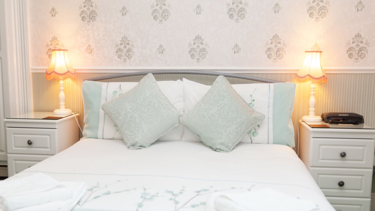 Photo of Bedroom in Torquay City Centre