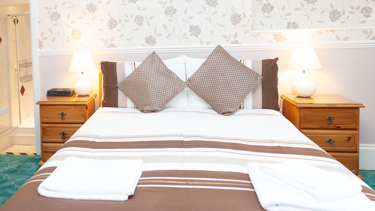 Photo of Bedroom in Torquay City Centre