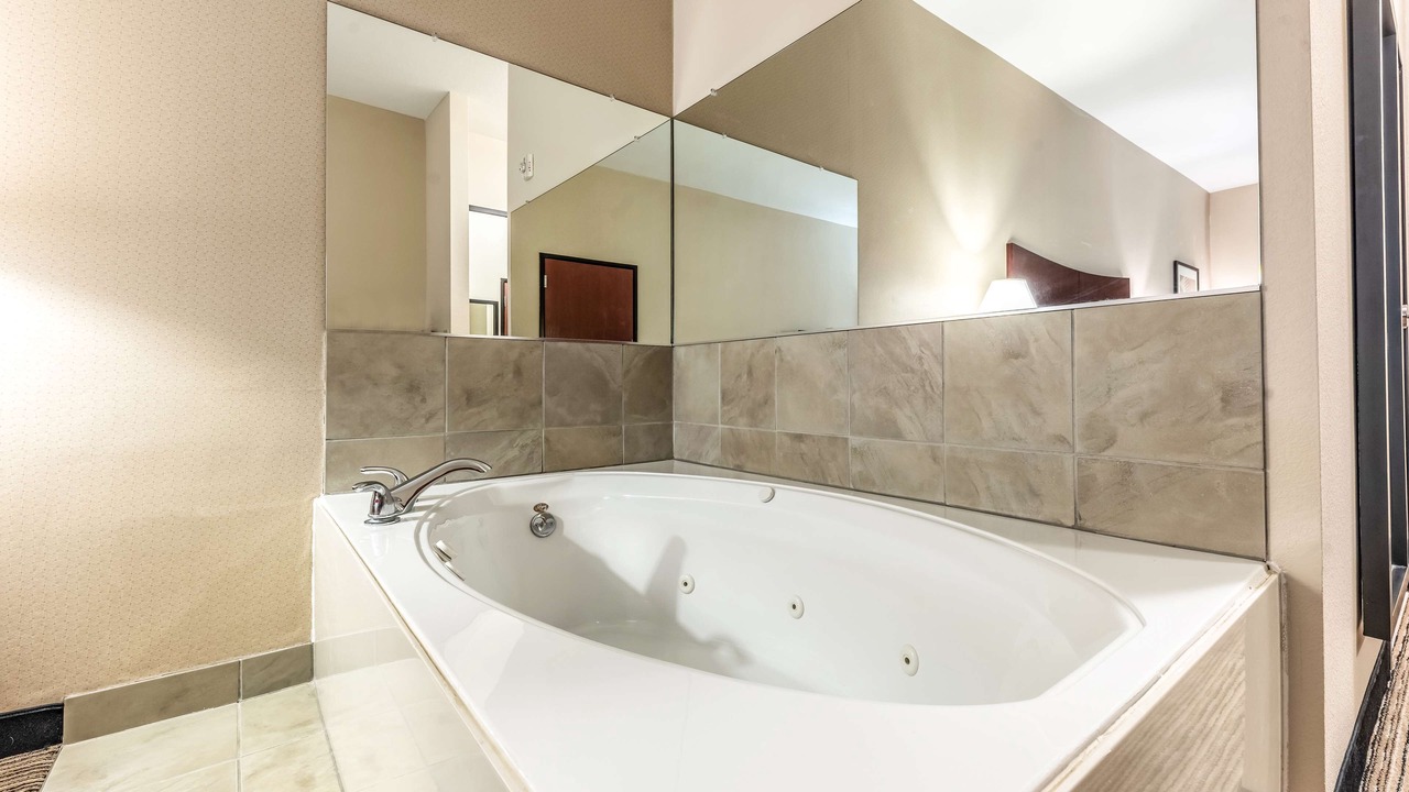 Photo of Bedroom in Mineral Wells