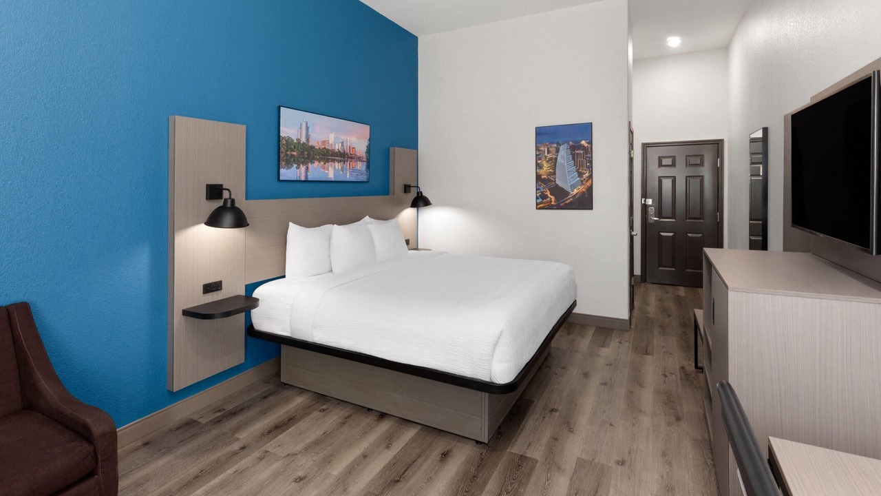 Photo of Bedroom in Kyle