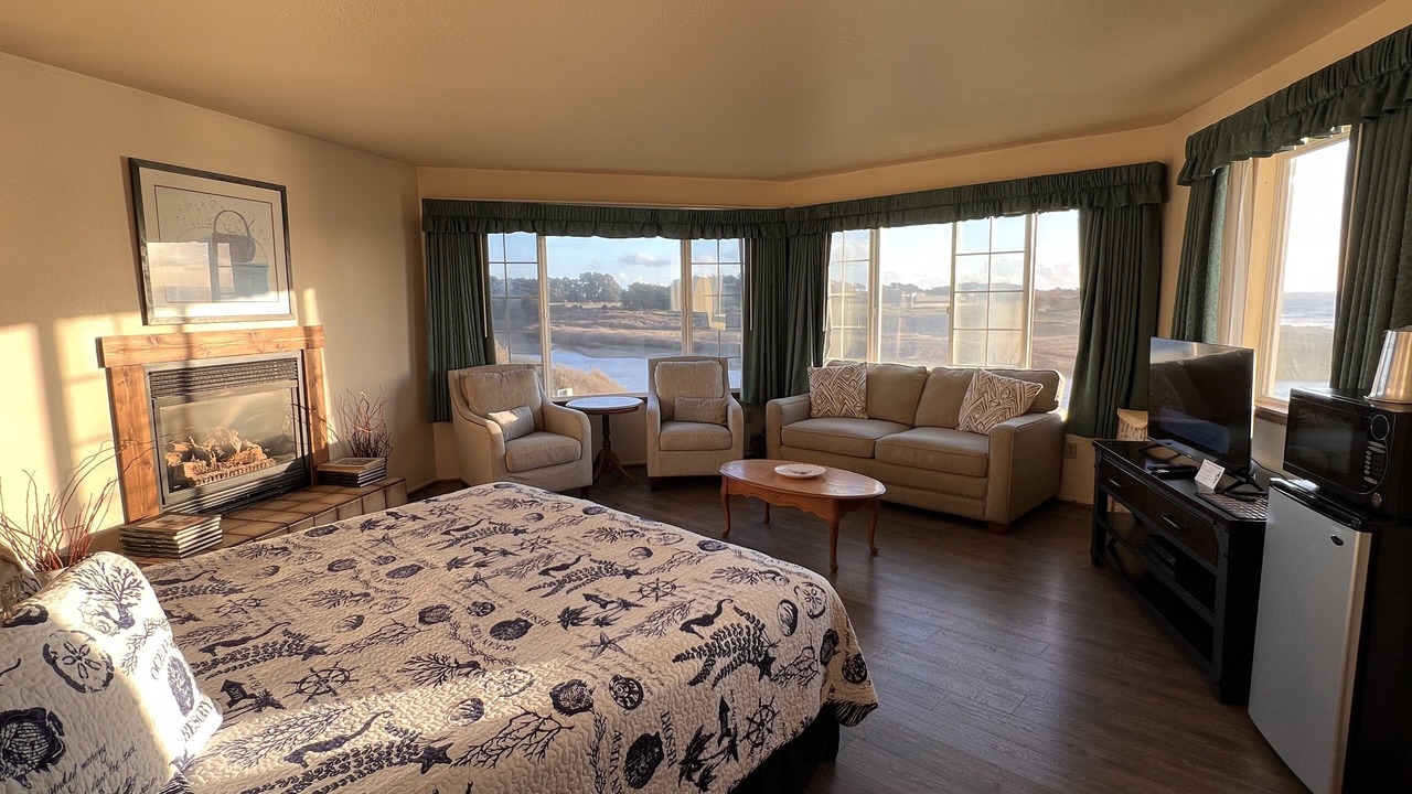 Photo of Bedroom in Gualala