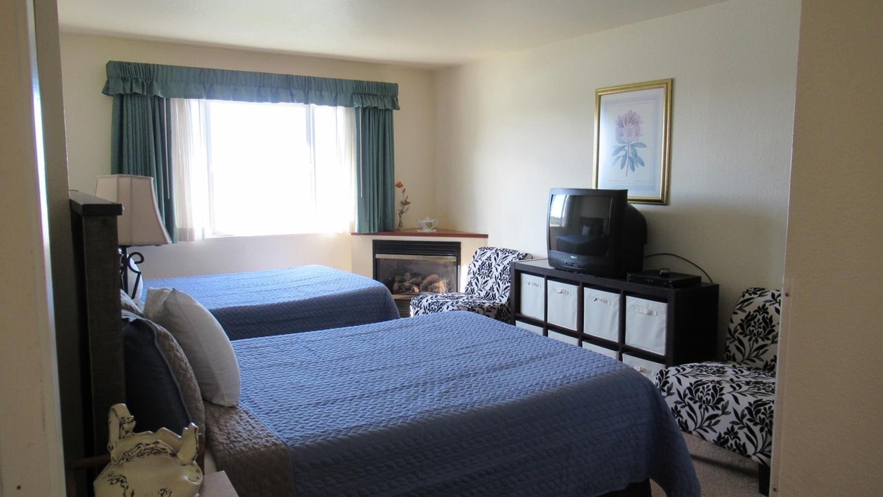 Photo of Others in Gualala